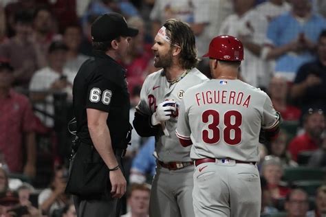 Phillies Bryce Harper ejected after throwing his bat in frustration vs. Cardinals